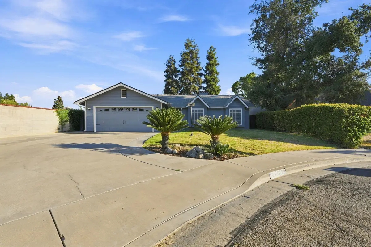 6038 W Judy Court, Visalia, CA 93277 - #1