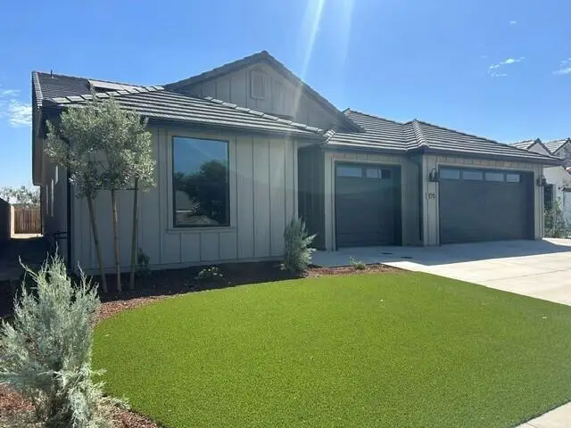 970 Hidden Ridge Street, Tulare, CA 93274 - #1