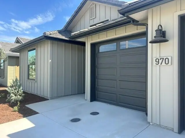 970 Hidden Ridge Street, Tulare, CA 93274 - #2