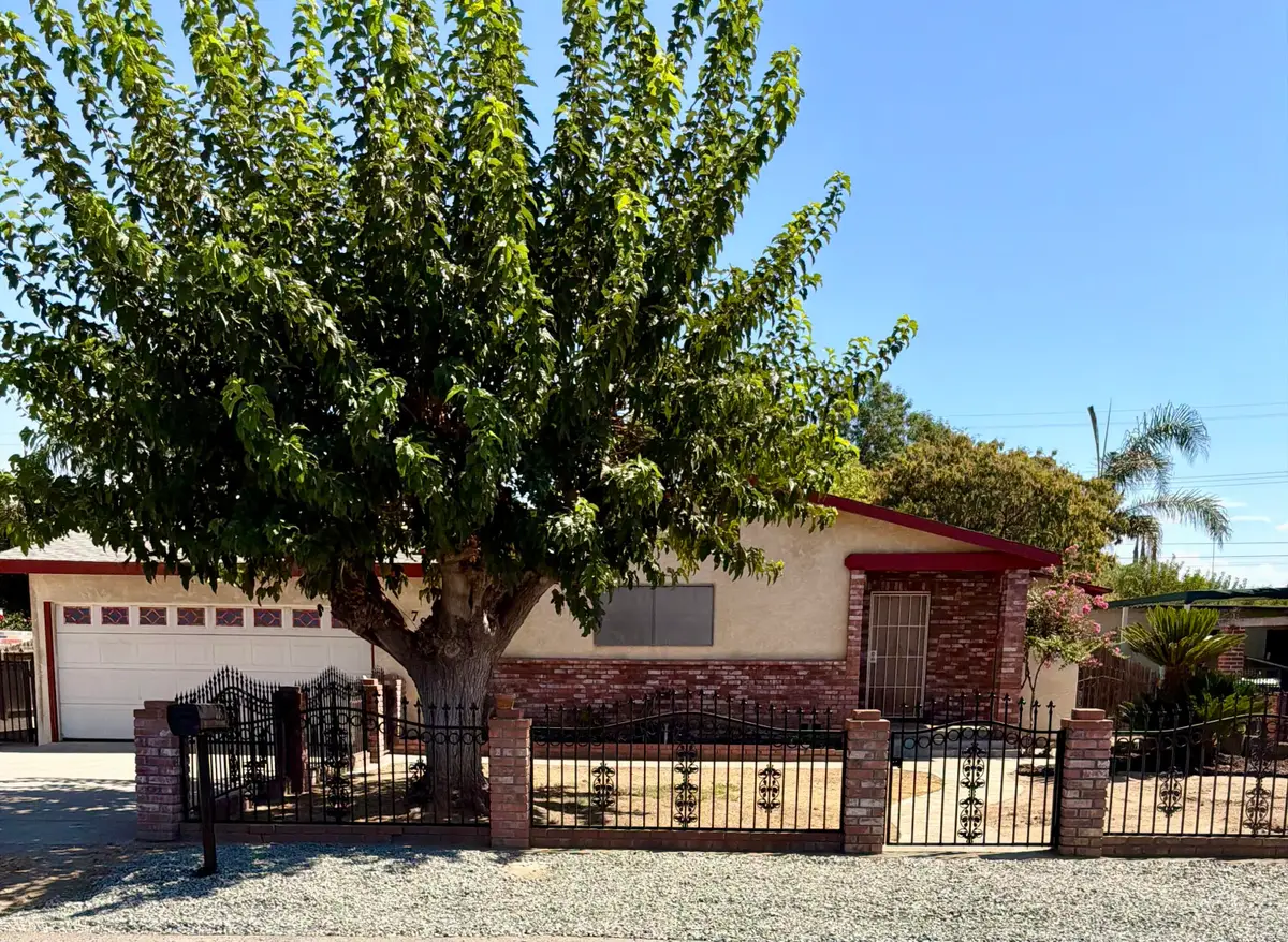 780 Sycamore Avenue, Lindsay, CA 93247 - #1