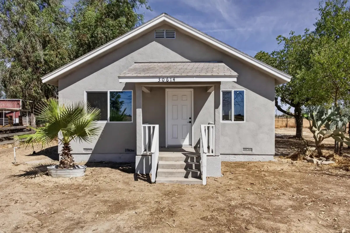 30614 Rd 52, Goshen, CA 93227 - #1