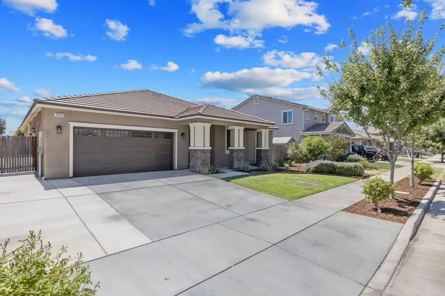 4333 W Lark Avenue, Visalia, CA 93291 - #3