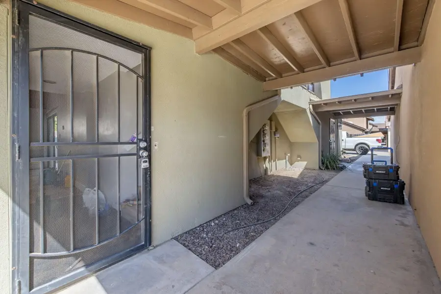 1134 Bel Aire Circle, Porterville, CA 93257 - #3