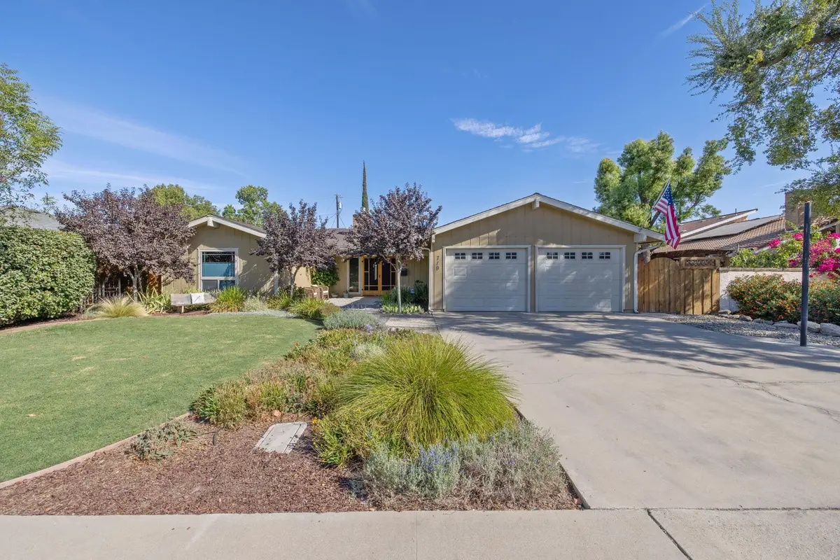 719 Westwood Drive, Exeter, CA 93221 - #1