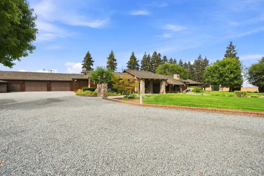 10098 Avenue 360, Visalia, CA 93291 - #2