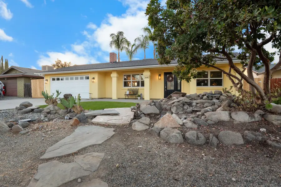 3440 W Pryor Avenue W, Visalia, CA 93277 - #2