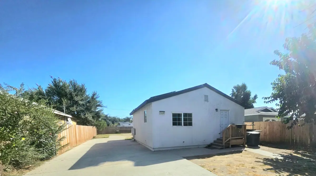 19699 Avenue 195, Strathmore, CA 93267 - #1