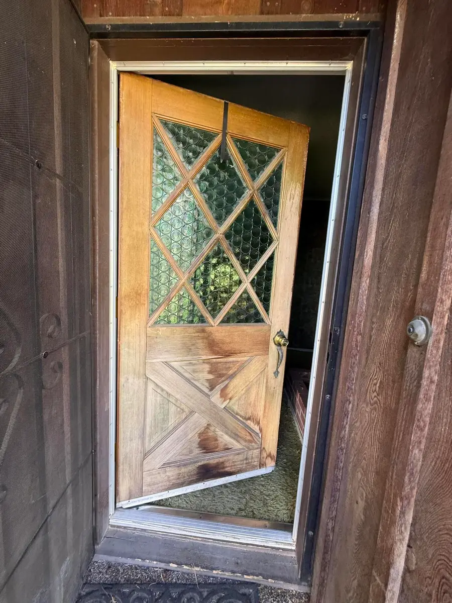 699 N Pepper Street, Woodlake, CA 93286 - #3