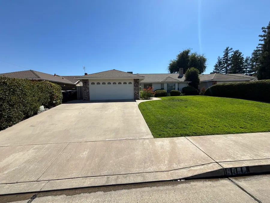 3637 E Center Court, Visalia, CA 93292 - #2