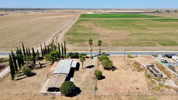 1748 Schott Road, Earlimart, CA 93219