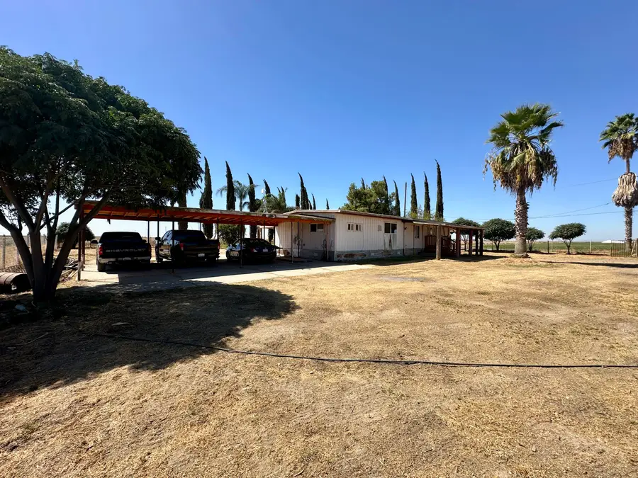 1748 Schott Road, Earlimart, CA 93219 - #2