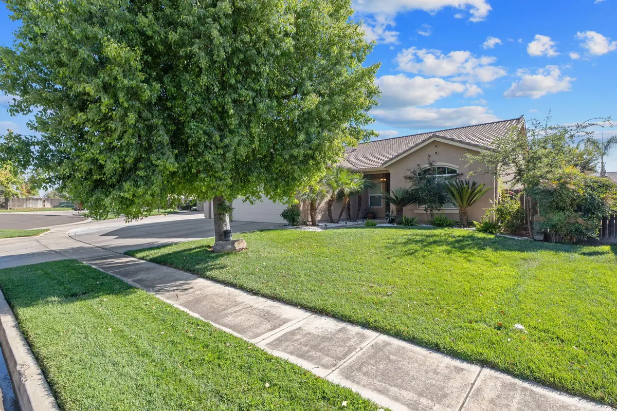 3034 S Virmargo Court, Visalia, CA 93292 - #1