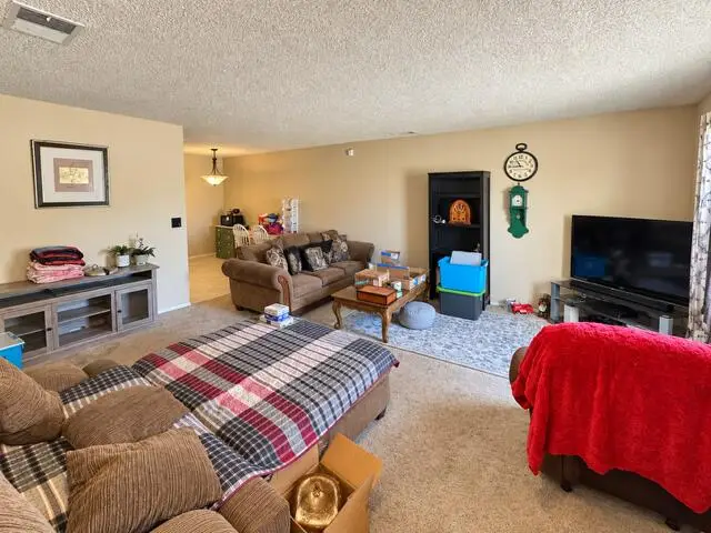 4625 W Paradise Avenue, Visalia, CA 93277 - #3