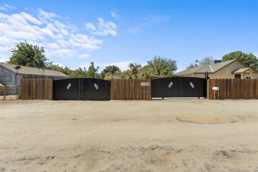 25769 Hypericum Road, Visalia, CA 93292 - #2