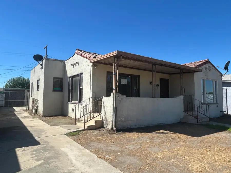 1505 Hall Avenue, Corcoran, CA 93212 - #2
