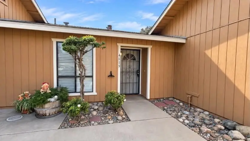 4619 W School Avenue, Visalia, CA 93291 - #1