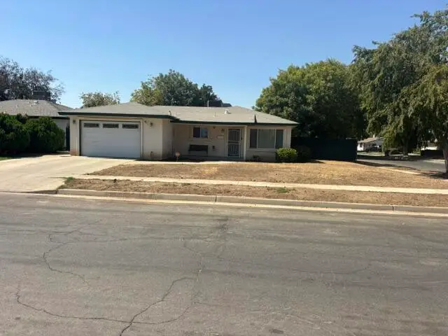 3955 N Ricewood Avenue, Fresno, CA 93705 - #3