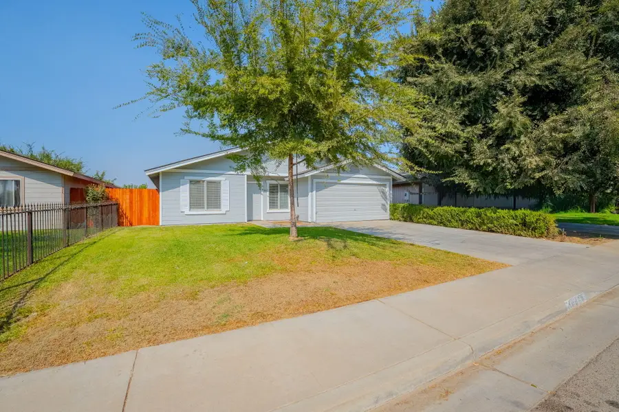 16056 Bly Avenue, Ivanhoe, CA 93235 - #3