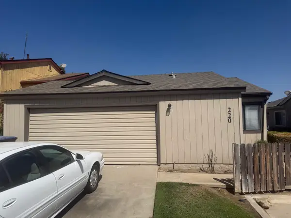 220 E Harold Court, Visalia, CA 93291