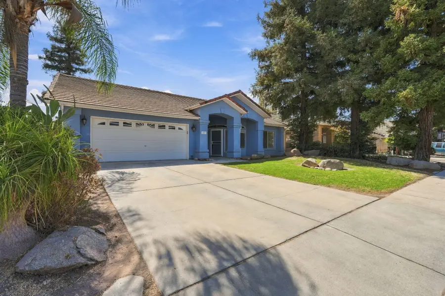 4029 E Meadow Avenue, Visalia, CA 93292 - #3
