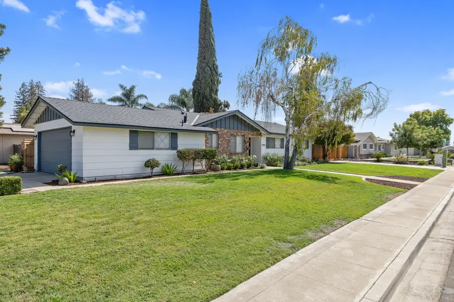 2620 S Divisadero Street, Visalia, CA 93277 - #2