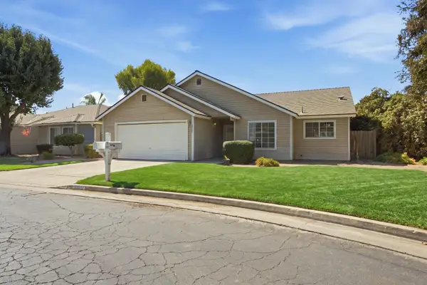 2447 N Michael Street, Visalia, CA 93292