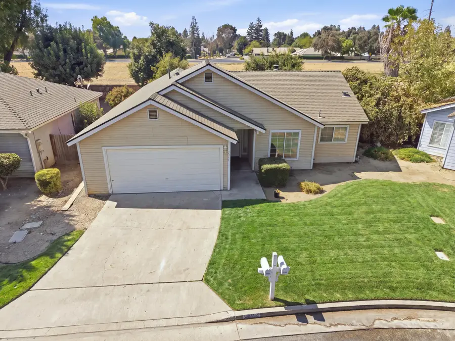 2447 N Michael Street, Visalia, CA 93292 - #2