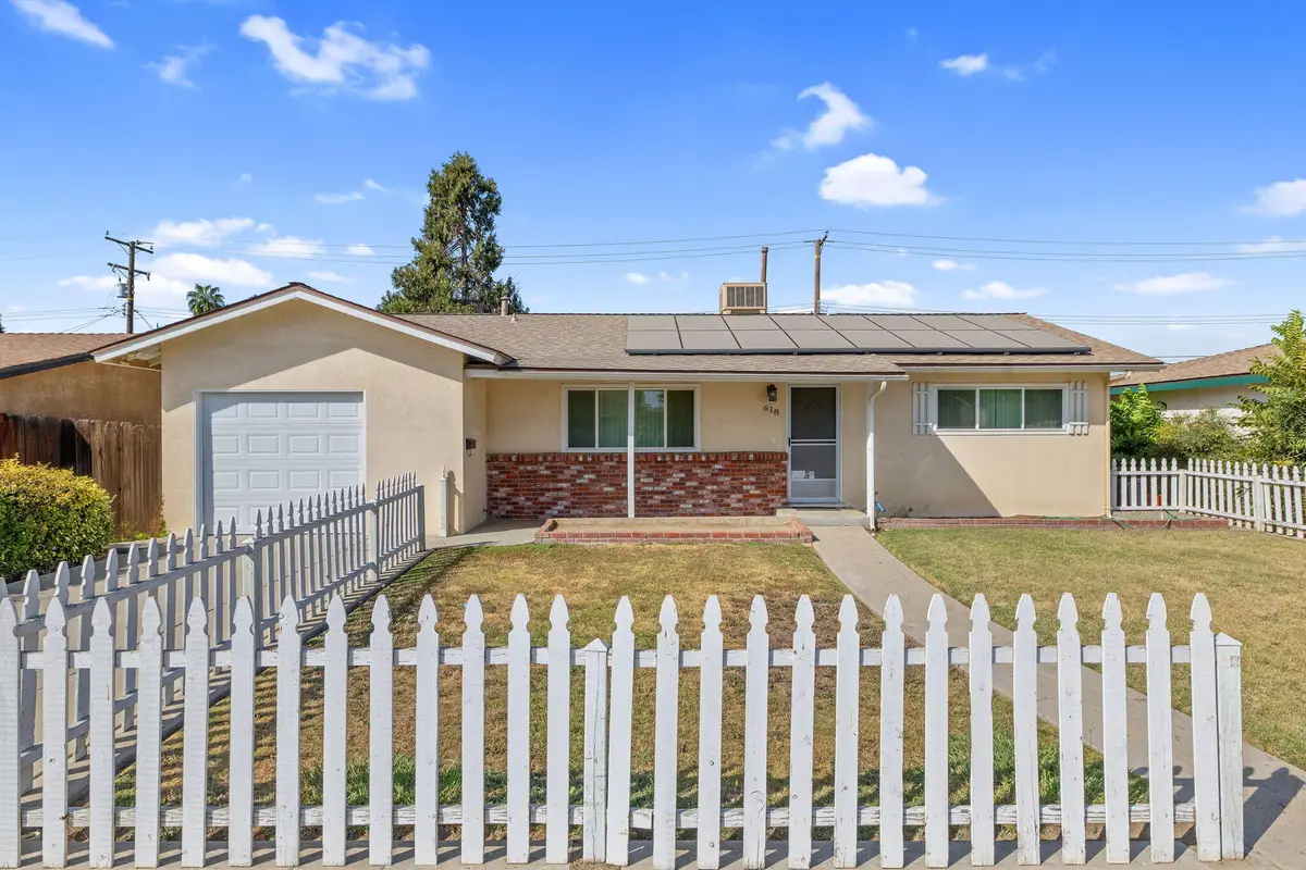 618 E Cypress Avenue, Visalia, CA 93292 - #1