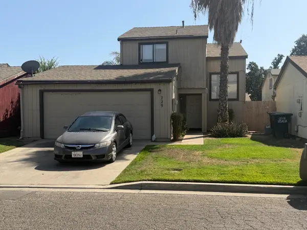 229 E Harold Court, Visalia, CA 93291