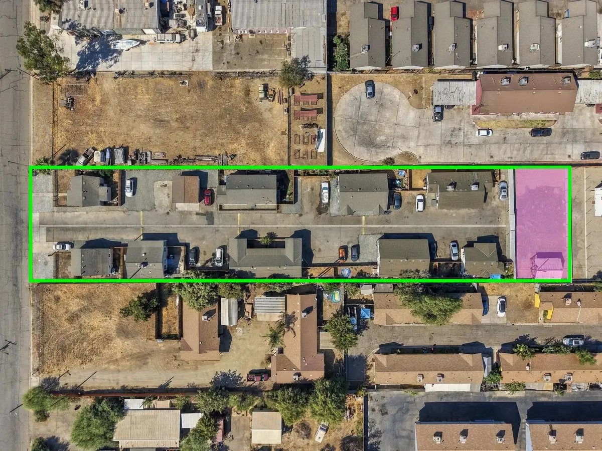 636 E Roosevelt Avenue, Visalia, CA 93292 - #1