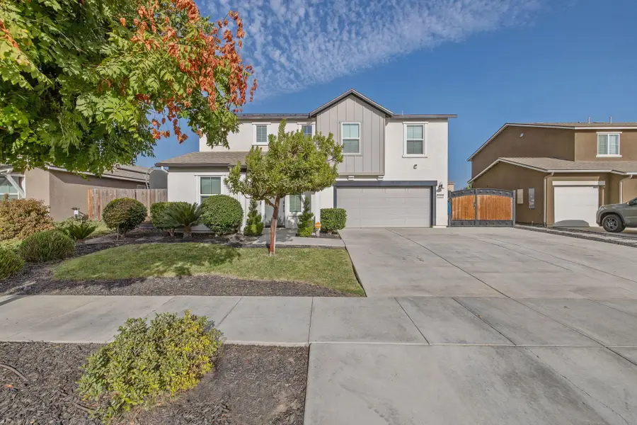 3314 N Garden Street, Visalia, CA 93291 - #2