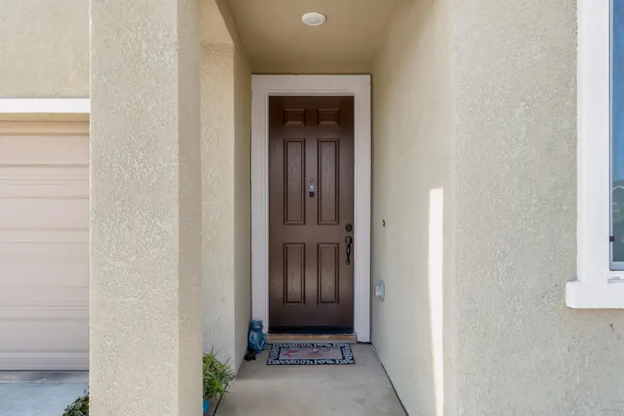 2207 S Crumal Street, Visalia, CA 93292 - #3