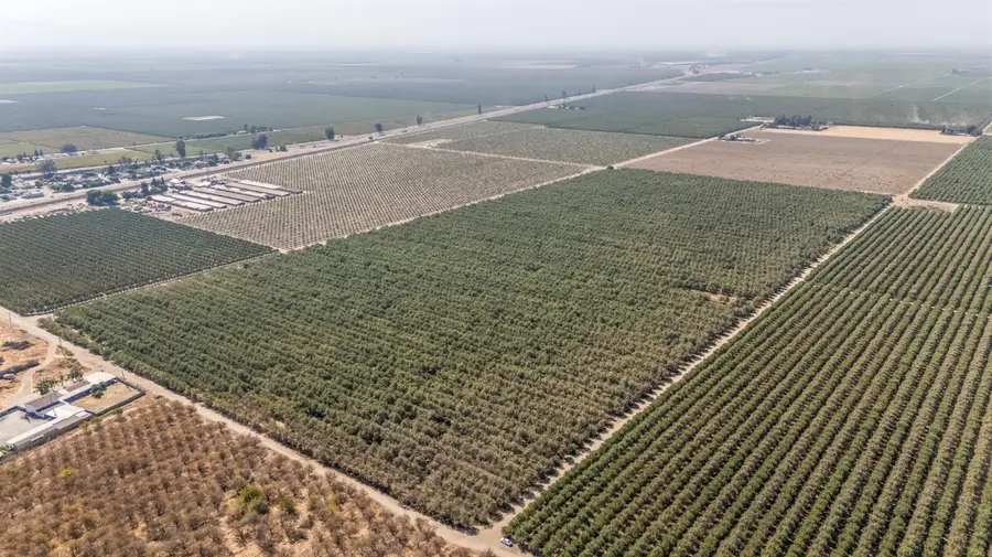 Armstrong Avenue, Earlimart, CA 93219 - #3