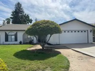2839 W Hemlock Court, Visalia, CA 93277 - #1