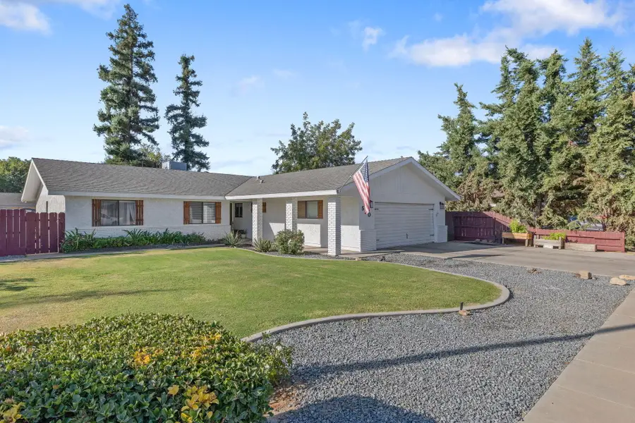 520 Crane Avenue, Exeter, CA 93221 - #3
