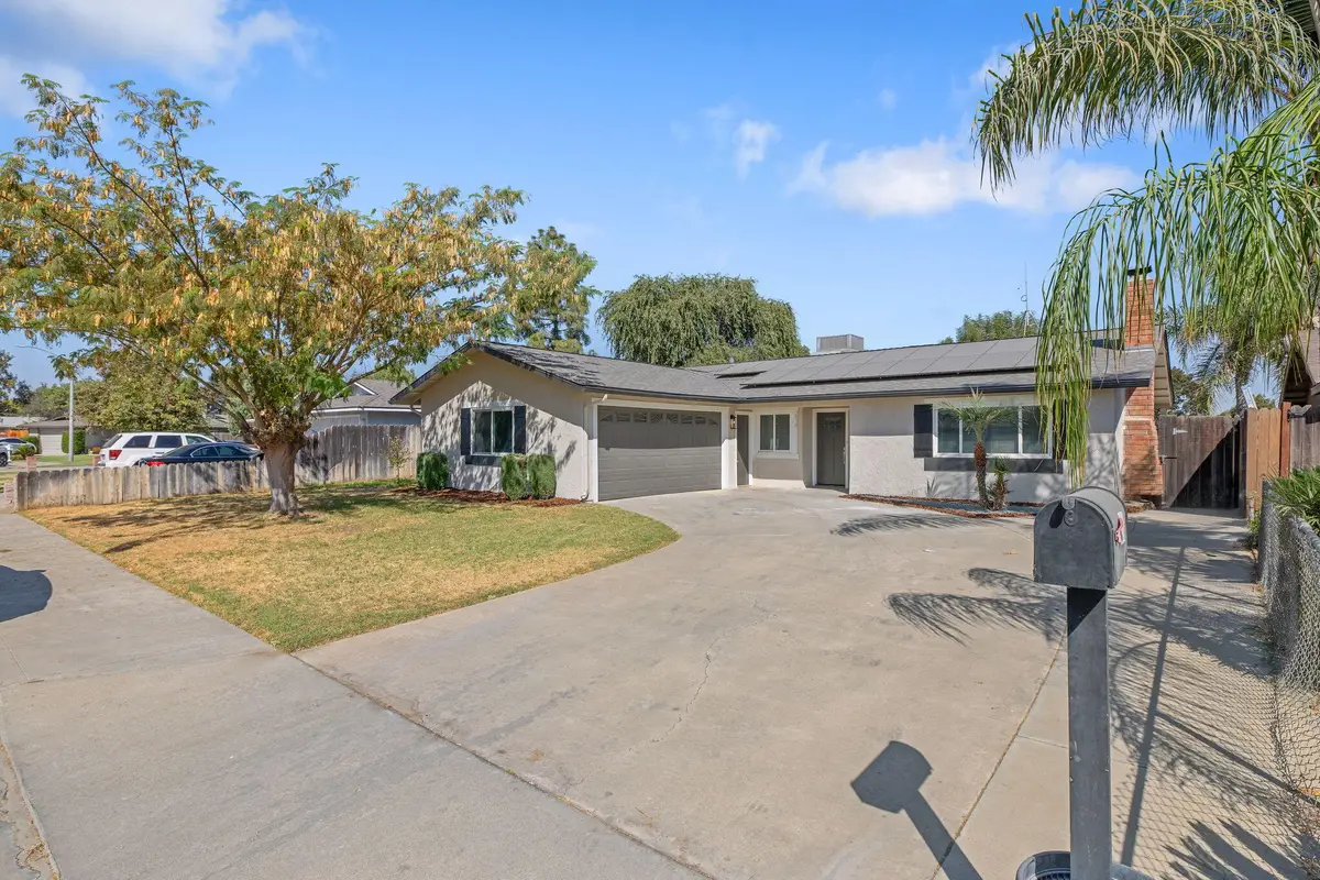874 Linda Lee Circle, Lemoore, CA 93245 - #1