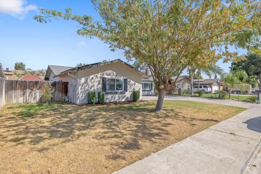 874 Linda Lee Circle, Lemoore, CA 93245 - #3