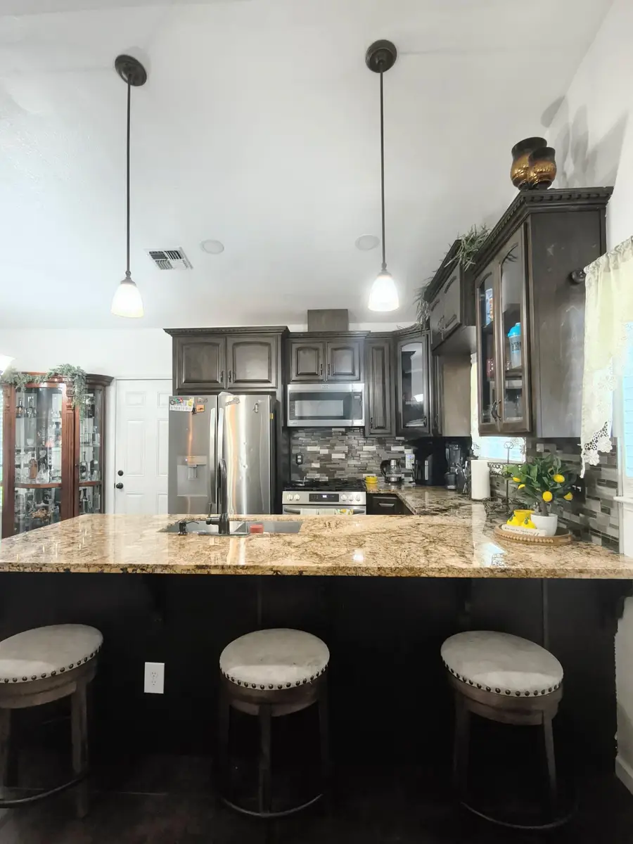 1379 Lombard Street, Hanford, CA 93230 - #3