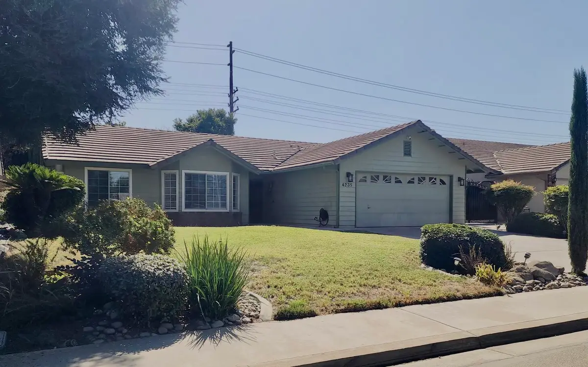 4235 W Mission Court, Visalia, CA 93277 - #1