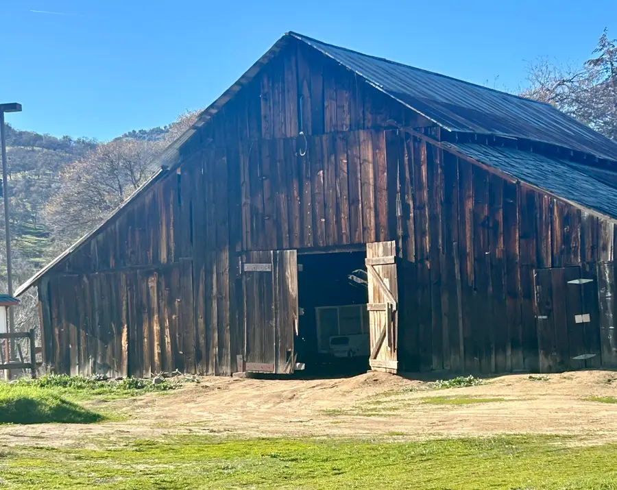 40587 Hot Springs Road, California Hot Springs, CA 93207 - #2
