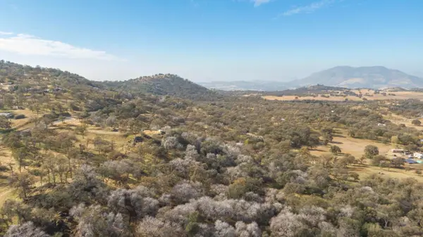 0 Cardinal, Yokuts Valley, CA 93675