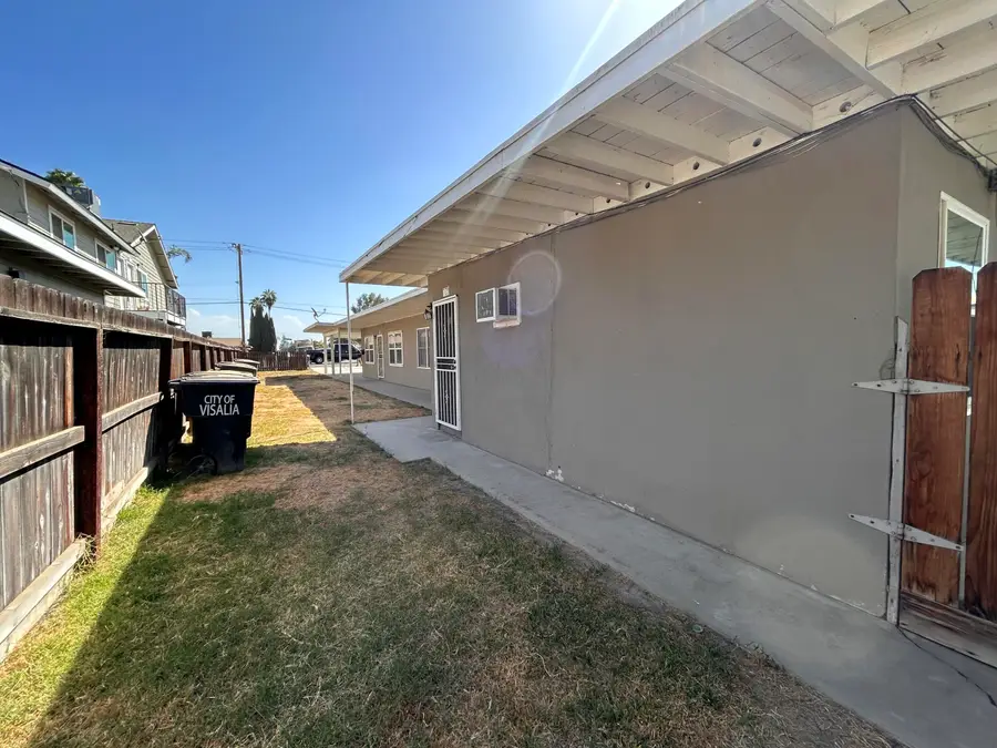 701 S Santa Fe Street, Visalia, CA 93292 - #3