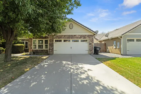 4039 W Buena Vista Avenue, Visalia, CA 93291
