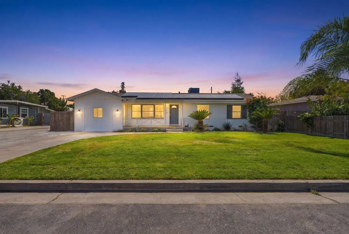 153 W Lois Avenue, Tulare, CA 93274 - #1