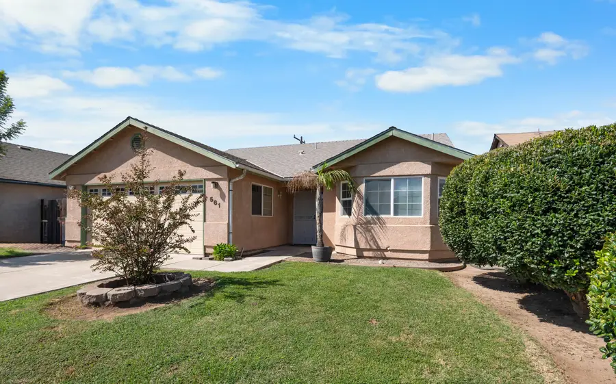 561 S Santa Clara Street, Tulare, CA 93274 - #2