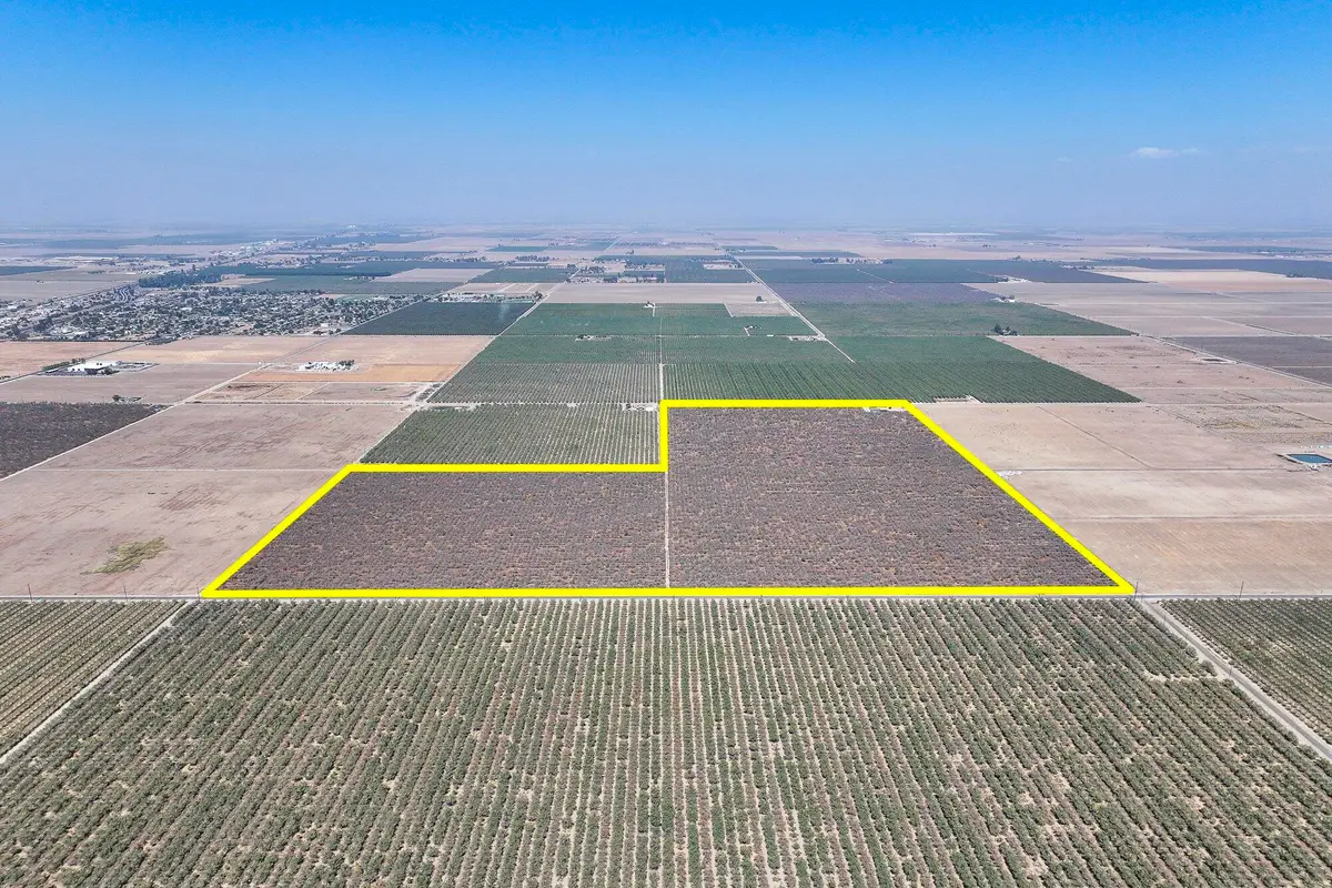 3099 Alila Avenue, Pixley, CA 93256 - #1