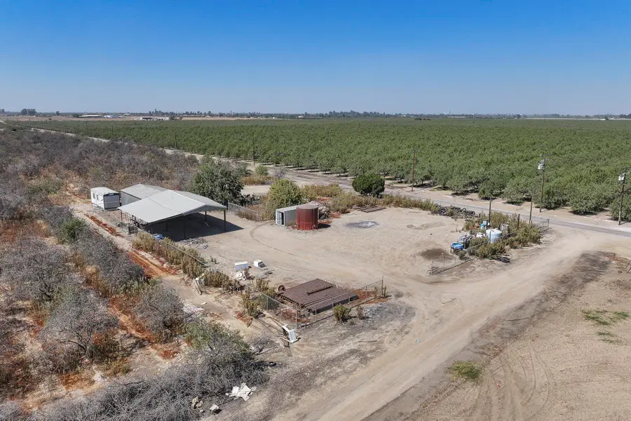 3099 Alila Avenue, Pixley, CA 93256 - #2