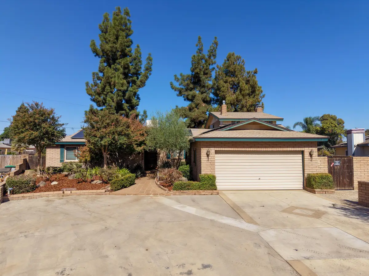 648 W Princeton Court, Visalia, CA 93277 - #1