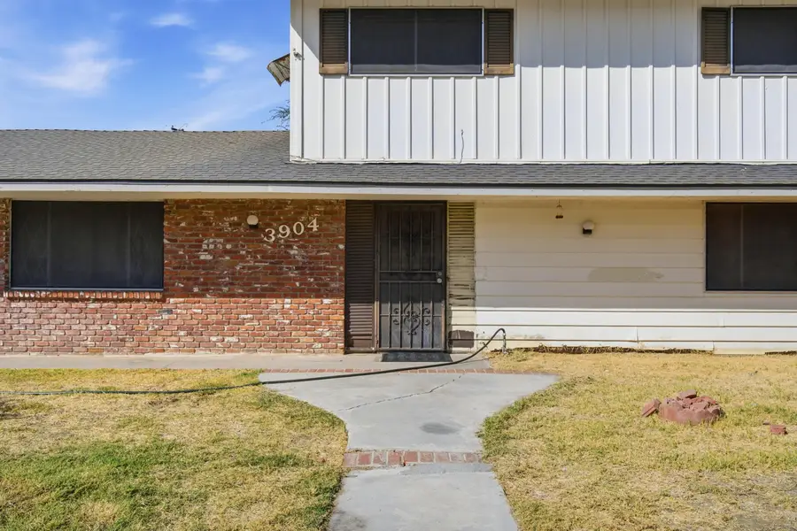 3904 W Cambridge Avenue, Visalia, CA 93277 - #3