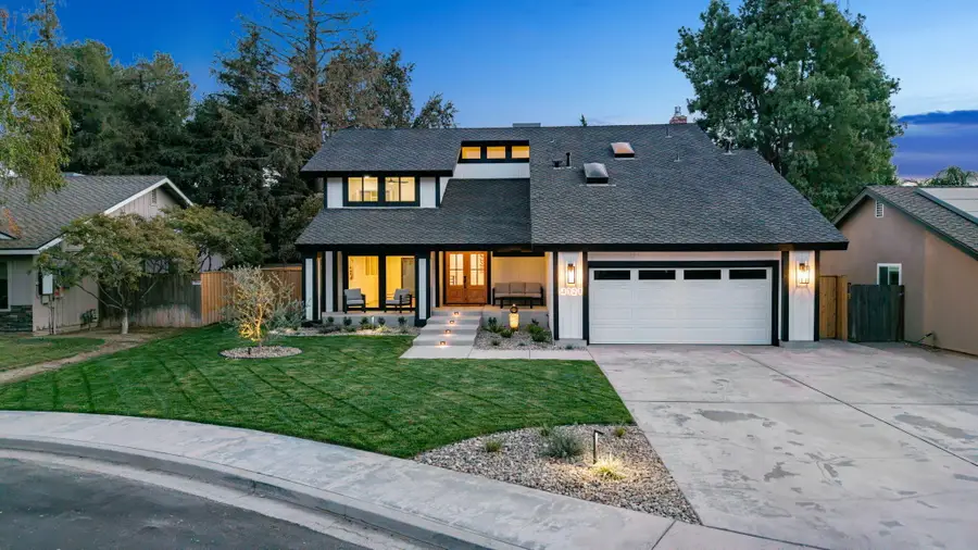 4121 W Grove Court, Visalia, CA 93291 - #2